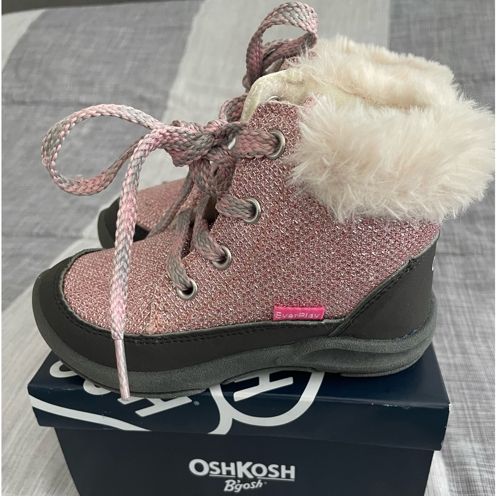 osh Kosh toddler pink sparkle boots size 8, never worn and in original box